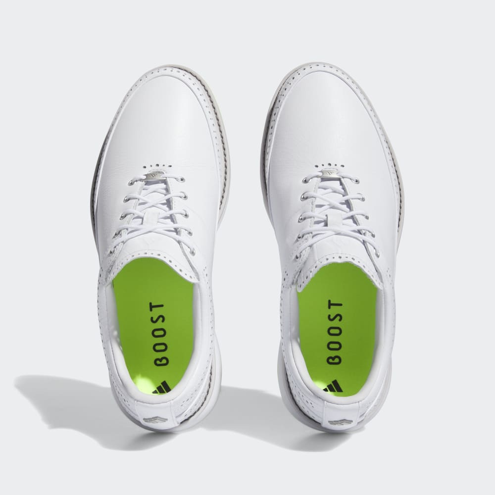 Modern 2025 classic shoes