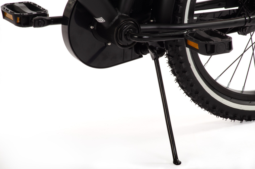 AMIGO Explorer 18 Inch Boys Coaster Brake Black/White