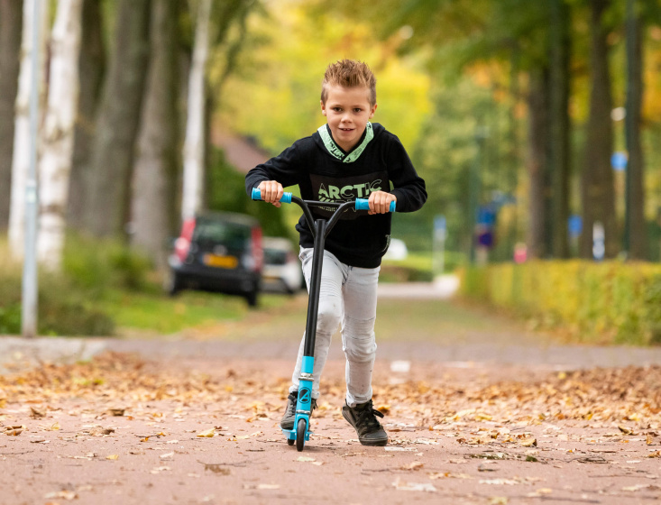 AMIGO Wave Junior Voetrem Rood/Zwart