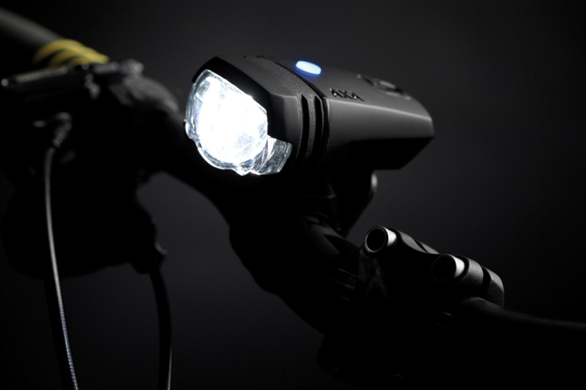 AXA headlight Greenline USB on/off 50 lux