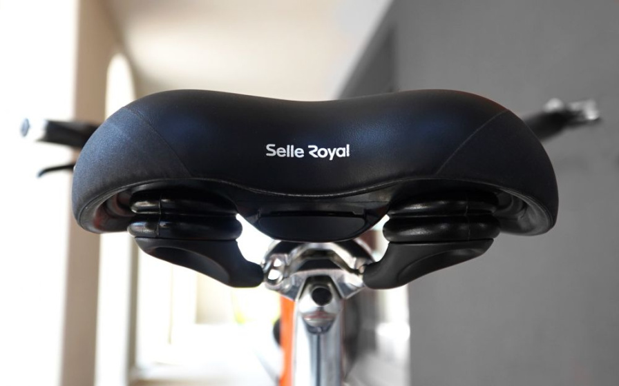 Selle Royal Lookin Moderate Bicycle Saddle 269 x 198 mm 60° Black