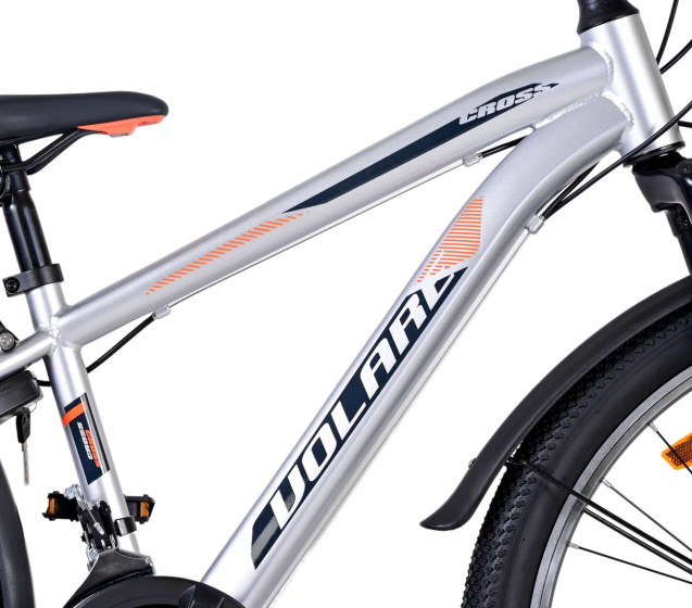 Cross 24 Pouces 31,75 cm Gar&Atilde;&sect;18SP V-Brake Argent/Noir