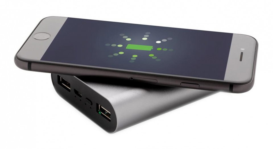 banc d'alimentation 5000 mAh 9 x 7 cm aluminium argent